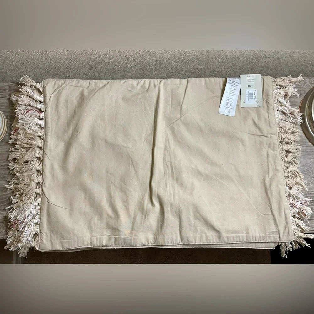 NWT West Elm Origins Embroidered 4-Piece Placemat Set